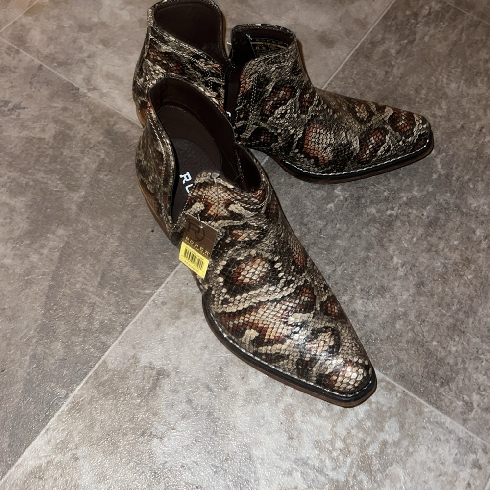 Snake Skin Roper Booties - Picture 2 of 3